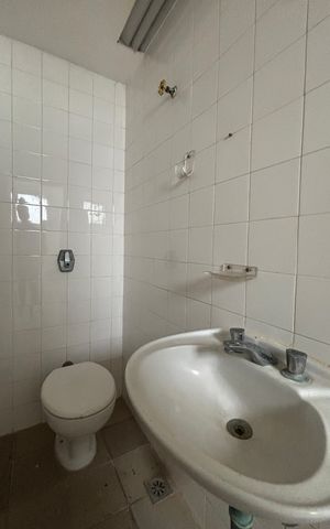 Apartamento à venda com 500m², 5 quartos e 3 vagas Apartamento à venda com 500m², 5 quartos e 3 vagasBanheiro social 2