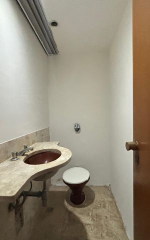 Apartamento à venda com 500m², 5 quartos e 3 vagas Apartamento à venda com 500m², 5 quartos e 3 vagasLavabo