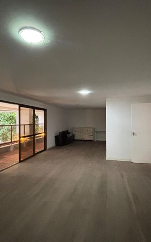 Apartamento à venda com 500m², 5 quartos e 3 vagas Apartamento à venda com 500m², 5 quartos e 3 vagasÁrea comum - salão de festas