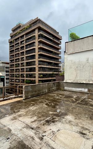 Apartamento à venda com 500m², 5 quartos e 3 vagas Apartamento à venda com 500m², 5 quartos e 3 vagasCobertura