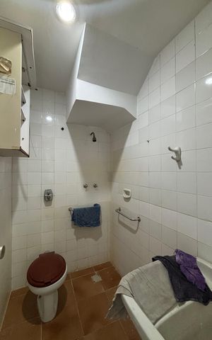 Apartamento à venda com 500m², 5 quartos e 3 vagas Apartamento à venda com 500m², 5 quartos e 3 vagasÁrea de serviço - banheiro