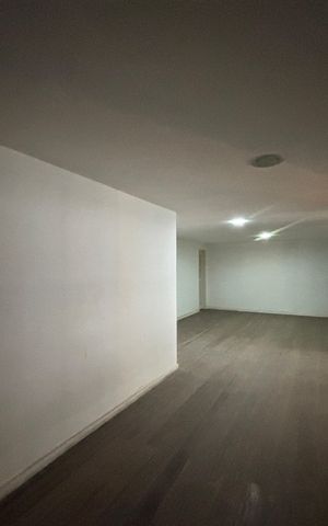Apartamento à venda com 500m², 5 quartos e 3 vagas Apartamento à venda com 500m², 5 quartos e 3 vagasÁrea comum - salão de festas