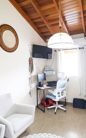 Casa de condomínio à venda com 140m², 3 quartos e 2 vagas
