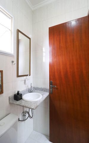 Casa de condomínio à venda com 140m², 3 quartos e 2 vagas