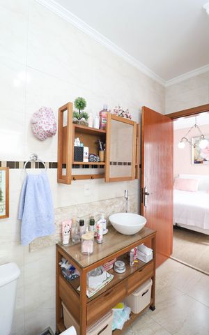 Casa de condomínio à venda com 140m², 3 quartos e 2 vagas