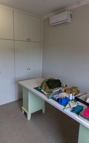 Casa de condomínio à venda com 421m², 4 quartos e 4 vagas Casa de condomínio à venda com 421m², 4 quartos e 4 vagasQUARTO 1