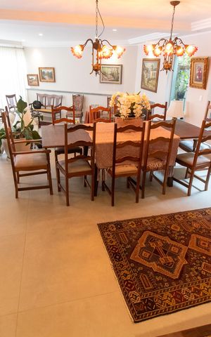 Casa de condomínio à venda com 421m², 4 quartos e 4 vagas Casa de condomínio à venda com 421m², 4 quartos e 4 vagasSALA DE JANTAR