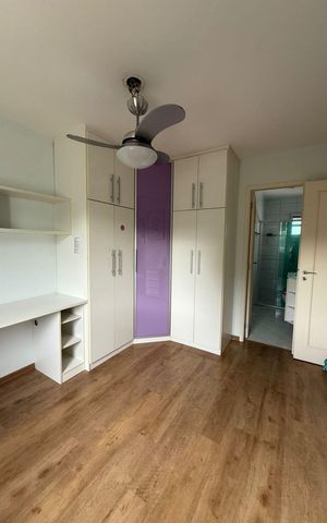 Casa de condomínio para alugar com 198m², 3 quartos e 4 vagas Casa de condomínio para alugar com 198m², 3 quartos e 4 vagasQuarto