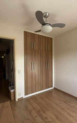 Casa de condomínio para alugar com 198m², 3 quartos e 4 vagas Casa de condomínio para alugar com 198m², 3 quartos e 4 vagasQuarto