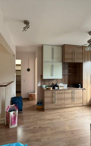 Casa de condomínio para alugar com 198m², 3 quartos e 4 vagas Casa de condomínio para alugar com 198m², 3 quartos e 4 vagasSala 2