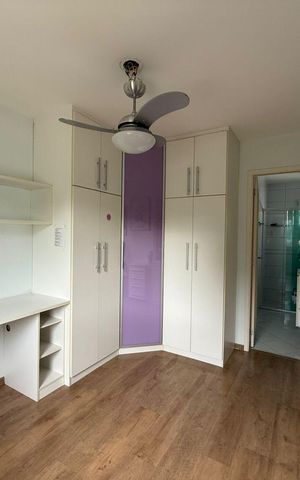 Casa de condomínio para alugar com 198m², 3 quartos e 4 vagas Casa de condomínio para alugar com 198m², 3 quartos e 4 vagasQuarto