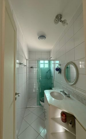 Casa de condomínio para alugar com 198m², 3 quartos e 4 vagas Casa de condomínio para alugar com 198m², 3 quartos e 4 vagasBanheiro
