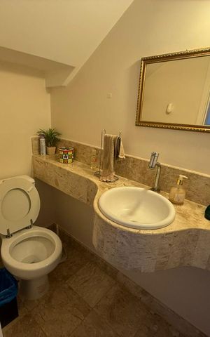 Casa de condomínio para alugar com 198m², 3 quartos e 4 vagas Casa de condomínio para alugar com 198m², 3 quartos e 4 vagasBanheiro