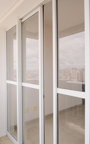Apartamento à venda com 110m², 4 quartos e 3 vagasVaranda