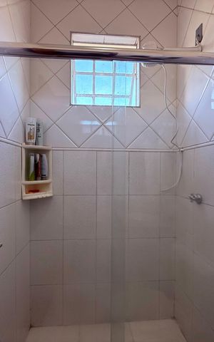 Casa à venda com 171m², 3 quartos e 4 vagas