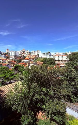 Casa à venda com 171m², 3 quartos e 4 vagas