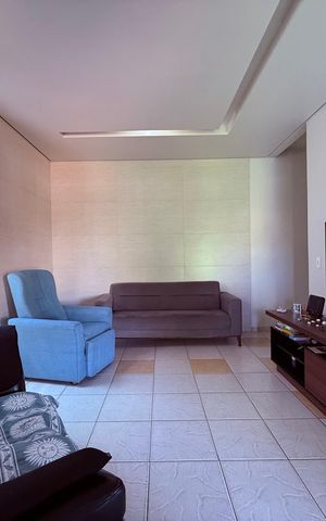 Casa à venda com 171m², 3 quartos e 4 vagas