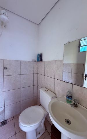 Casa à venda com 171m², 3 quartos e 4 vagas