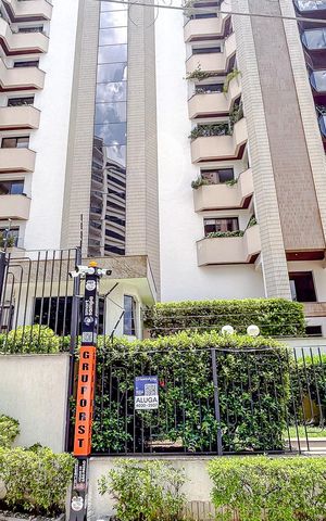 Apartamento à venda com 191m², 4 quartos e 3 vagasFachada com Plaquinha