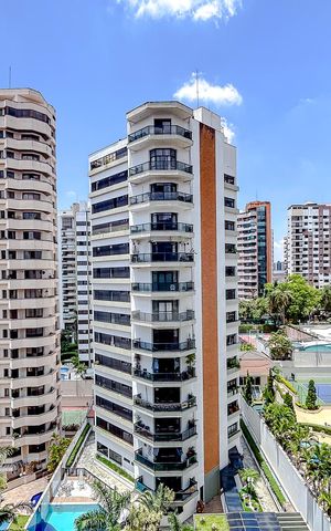 Apartamento à venda com 191m², 4 quartos e 3 vagasVista da Varanda da Sala