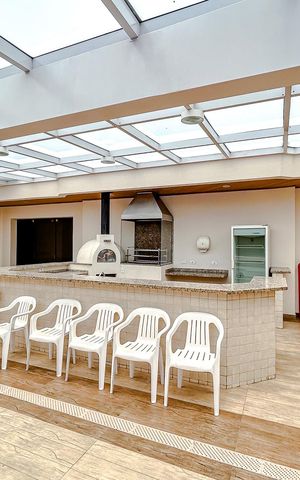 Apartamento à venda com 191m², 4 quartos e 3 vagasÁrea comum - Churrasqueira