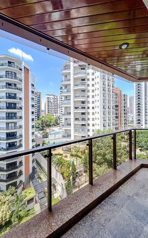 Apartamento à venda com 191m², 4 quartos e 3 vagasVaranda da Sala