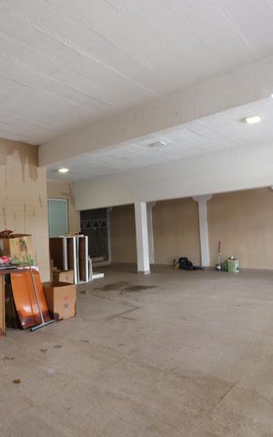 Casa à venda com 480m², 3 quartos e 4 vagasGaragem