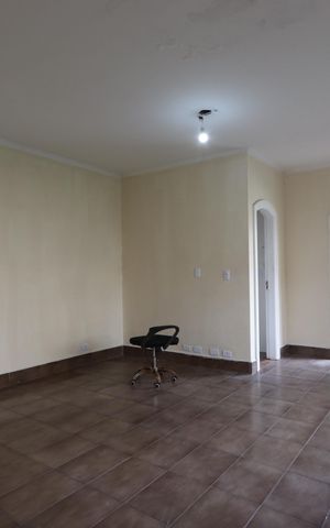 Casa à venda com 480m², 3 quartos e 4 vagasSalão