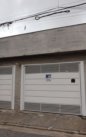 Casa à venda com 480m², 3 quartos e 4 vagasFachada