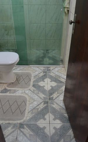 Casa à venda com 117m², 2 quartos e 2 vagasBanheiro Social