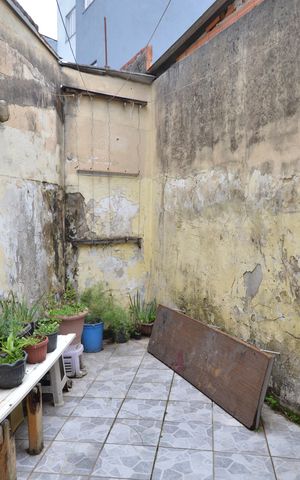 Casa à venda com 117m², 2 quartos e 2 vagasQuintal