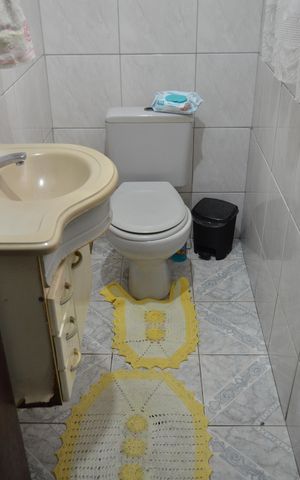 Casa à venda com 117m², 2 quartos e 2 vagasBanheiro de Serviço