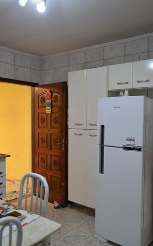 Casa à venda com 117m², 2 quartos e 2 vagasCozinha
