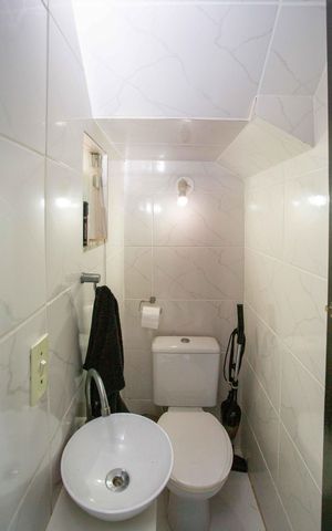Casa para alugar com 120m², 2 quartos e 2 vagasLavabo