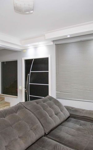 Casa para alugar com 120m², 2 quartos e 2 vagasSala