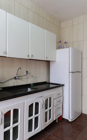 Casa à venda com 180m², 4 quartos e 1 vaga Casa à venda com 180m², 4 quartos e 1 vagaCozinha