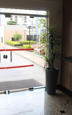 Apartamento à venda com 100m², 3 quartos e 2 vagasHall social