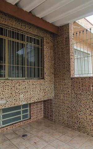 Casa à venda com 158m², 3 quartos e 1 vaga