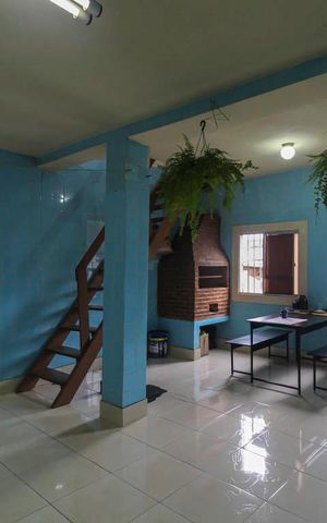 Casa à venda com 158m², 3 quartos e 1 vaga