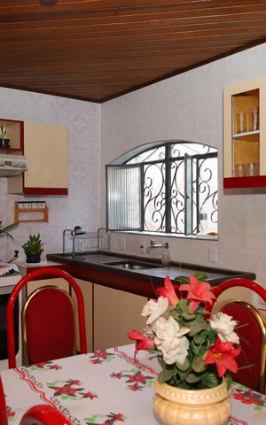 Casa à venda com 120m², 2 quartos e 2 vagasCozinha