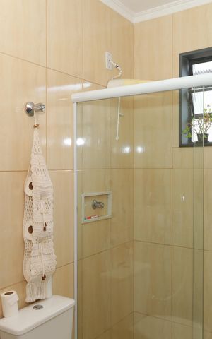 Casa à venda com 120m², 2 quartos e 2 vagasBanheiro 1