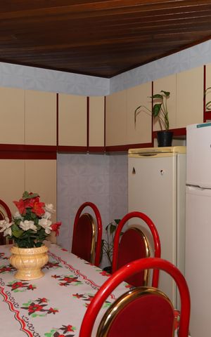 Casa à venda com 120m², 2 quartos e 2 vagasCozinha