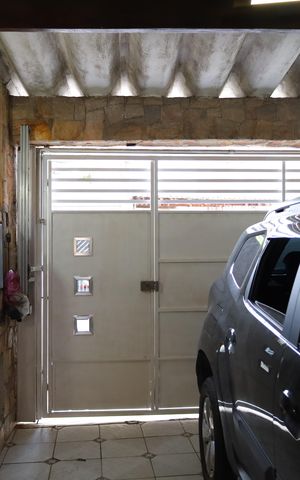 Casa à venda com 120m², 2 quartos e 2 vagasGaragem