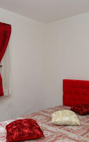 Casa à venda com 120m², 2 quartos e 2 vagasQuarto 2
