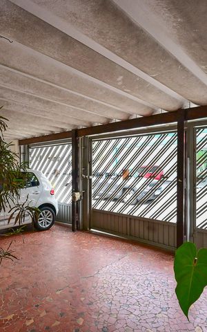 Casa à venda com 150m², 2 quartos e 2 vagasGaragem