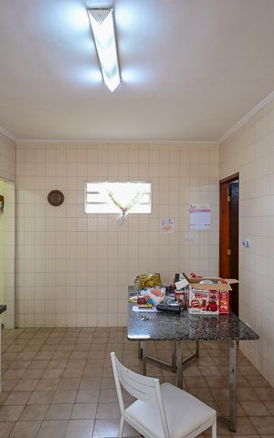 Casa à venda com 150m², 2 quartos e 2 vagasCozinha