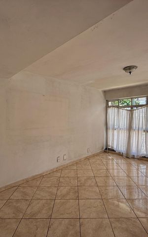 Casa para alugar com 120m², 2 quartos e sem vaga Casa para alugar com 120m², 2 quartos e sem vagaSala
