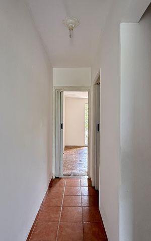 Casa para alugar com 120m², 2 quartos e sem vaga Casa para alugar com 120m², 2 quartos e sem vagaCorredor Quartos