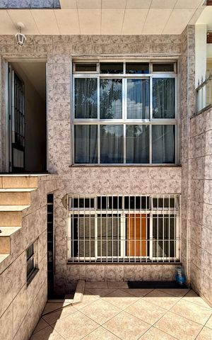 Casa para alugar com 120m², 2 quartos e sem vaga Casa para alugar com 120m², 2 quartos e sem vagaGaragem