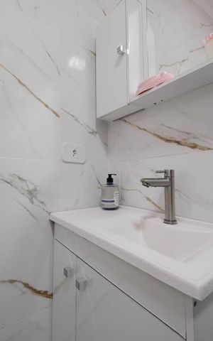 Apartamento à venda com 74m², 2 quartos e 1 vagaBanheiro